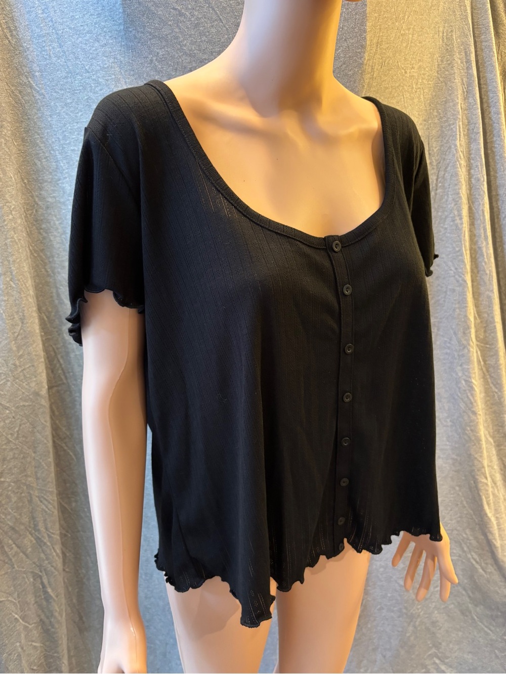 torrid Black Button-Front Scoop Neck Ribbed Top
